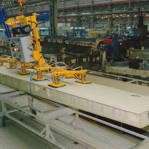ACIMEX custom-built lifters for handling in the aircraft industry 